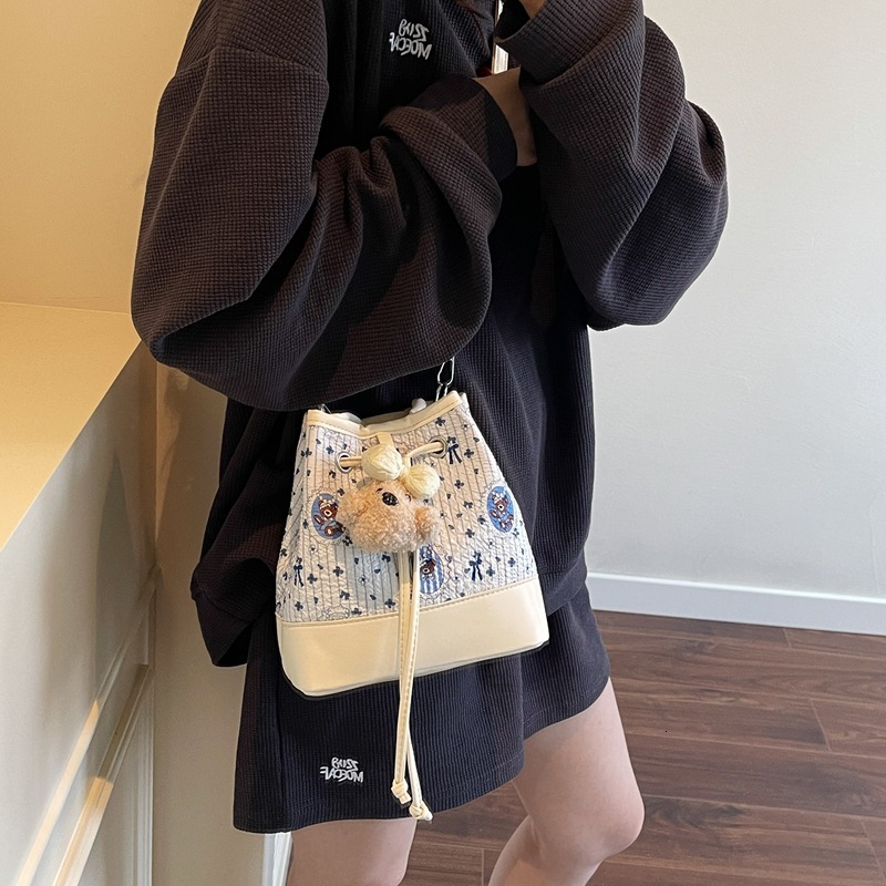 designer Cute Cartoon Print Bucket Bag for Women 2025 New Fashion Casual Handbag Large Capacity Shoulder Bag