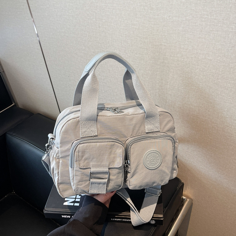 for Women, Handheld Lage Bag, Sports Large Capacity Training Fiess Dry-Wet Separation Business Trip Travel Crossbody Bag