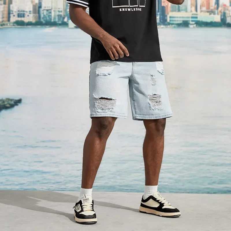 New Mens Korean-style Casual Ripped Denim Shorts Street Handsome Loose Straight-leg Large-size Five-point Pants. T250603