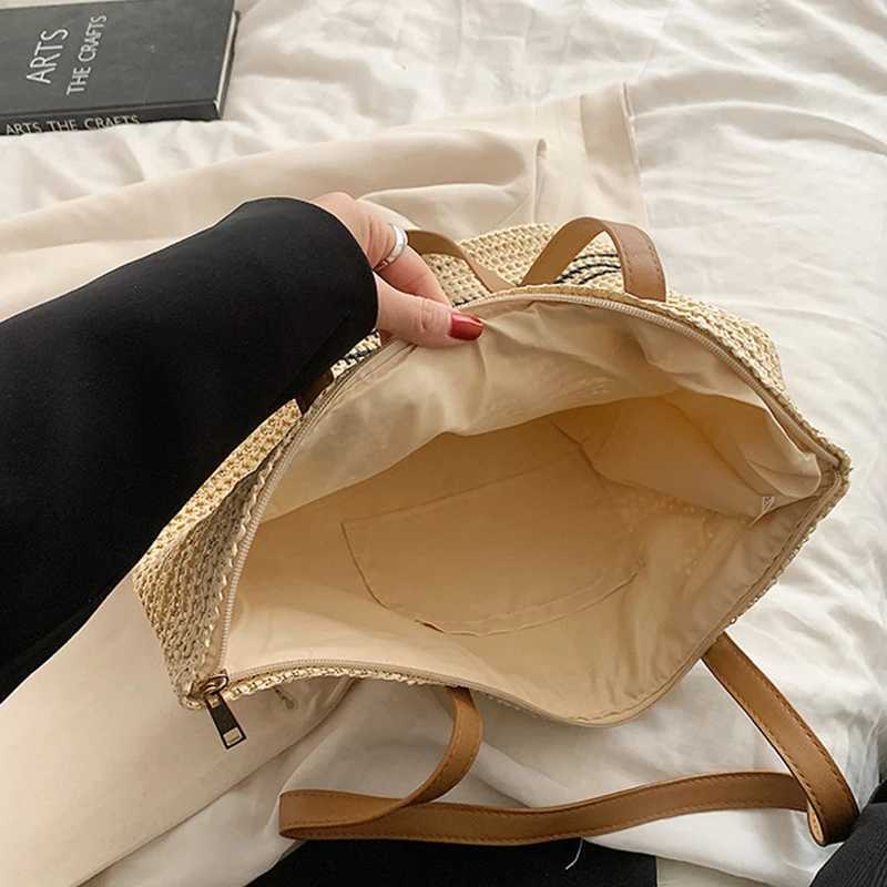 Vintage Str Rattan Woven Bags Handmade Summer Beach Bags Ladies Large Capacity Shoulder Bag Bohemia Travel Handbags Totes sac Y250603