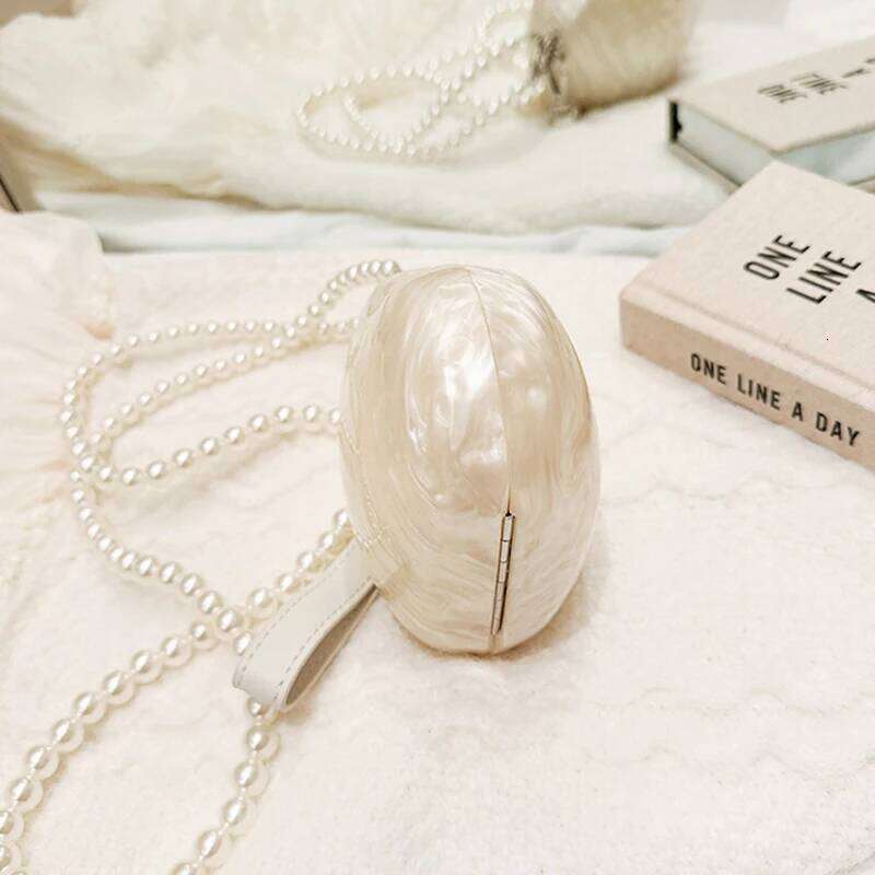 Hearts Designer Acrylic Clutch Pearl Chains Women Evening Party Bag 2025 New Fashion Shoulder Crossbody Bags Small Purse