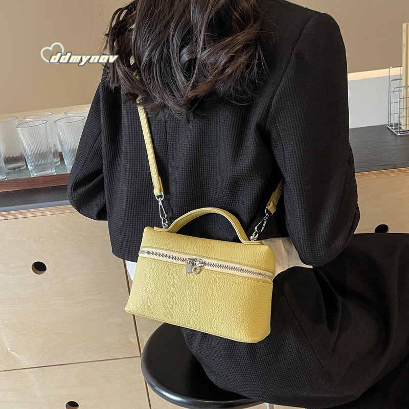 Urban Minimalist High-Quality Texture Small Square 2024 New Trendy Live Streaming Single Shoulder Crossbody Women's Bag ddmynov