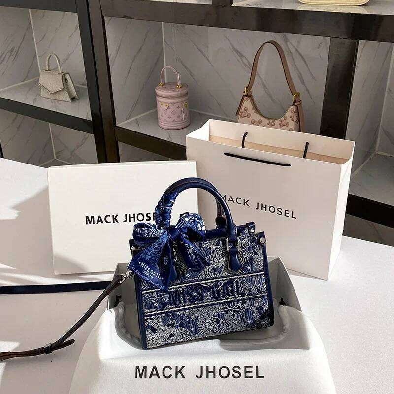 High-End Embroidered Tote 2023 Fashionable Autumn/Winter New Handbag Commuter Satchel Crossbody Bag Wholesale
