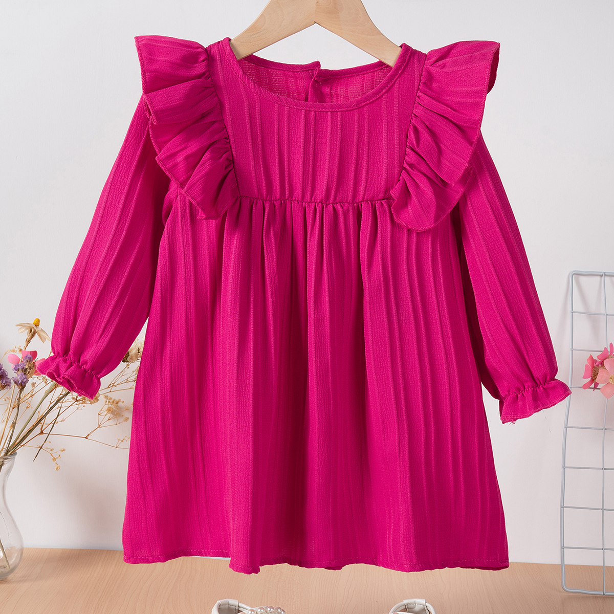Baby girl's spring and autumn casual dress in A-shape is perfect for daily wear or gatherings, making it an ideal choice for parties and celebrat