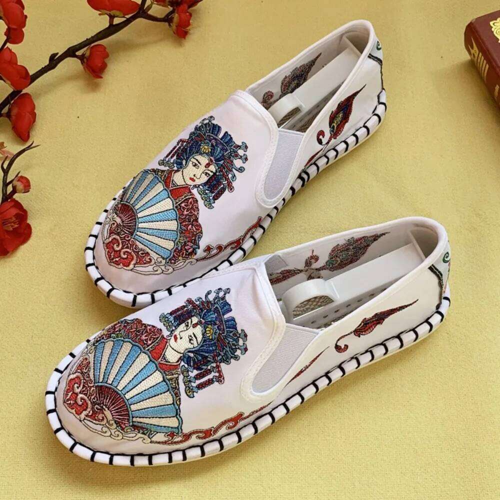Hanfu for Women Sneakers Men Ethnic Style Embroidery Chinese style Streetwear Fashion Casual Vintage Old Beijing Shoes