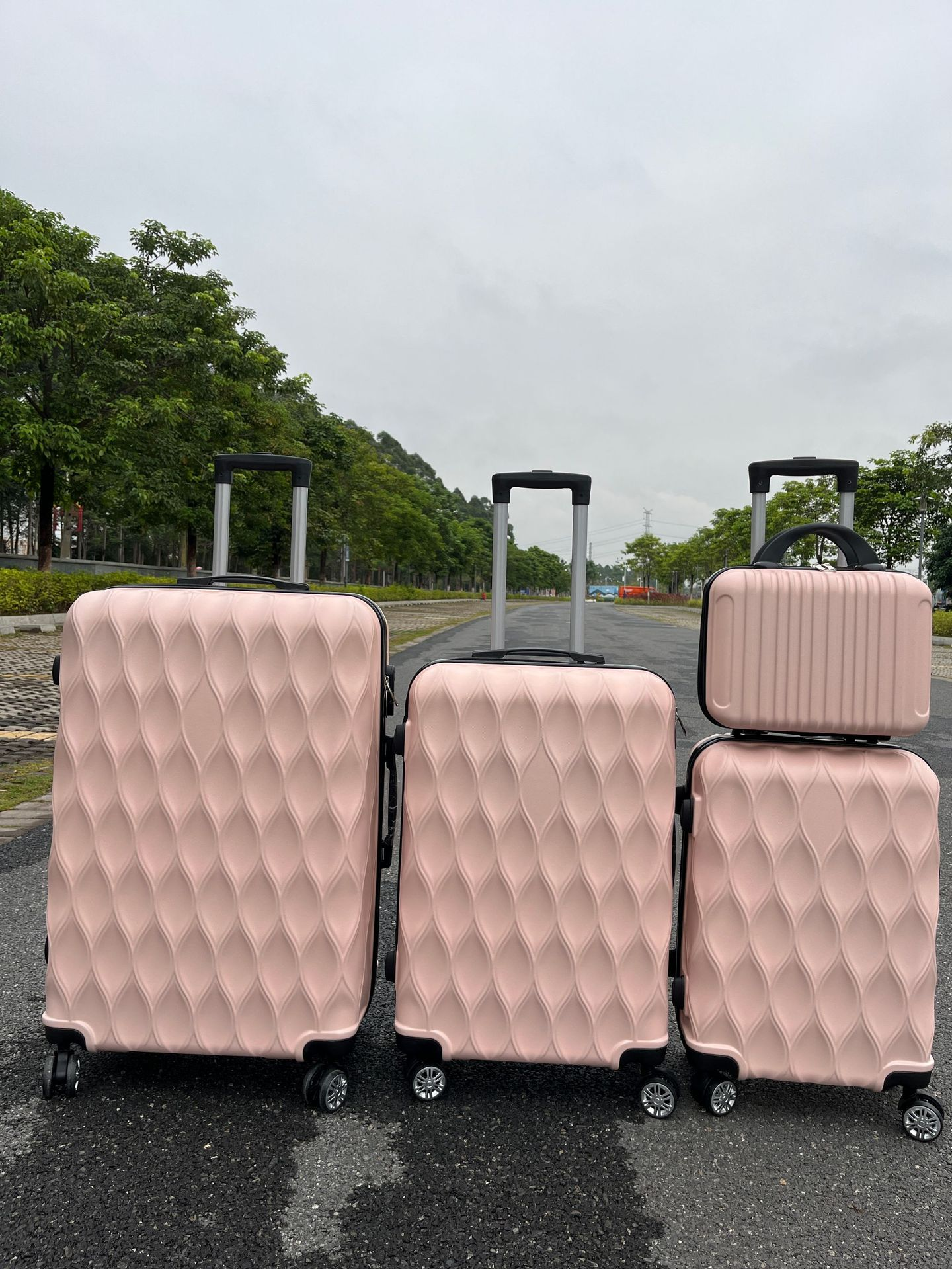 Four piece luggage set, expandable hard shell ABS material, equipped with dual universal wheels and TSA lock, suitable for long-distance travel (12/20