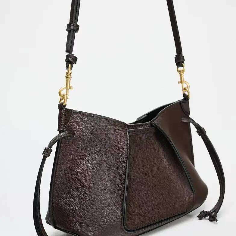 Designer Women Shoulder Versatile Retro Diagonal Crossbody Horn Bag Purse and Handbags Lady Bags Bolsos De Mujer