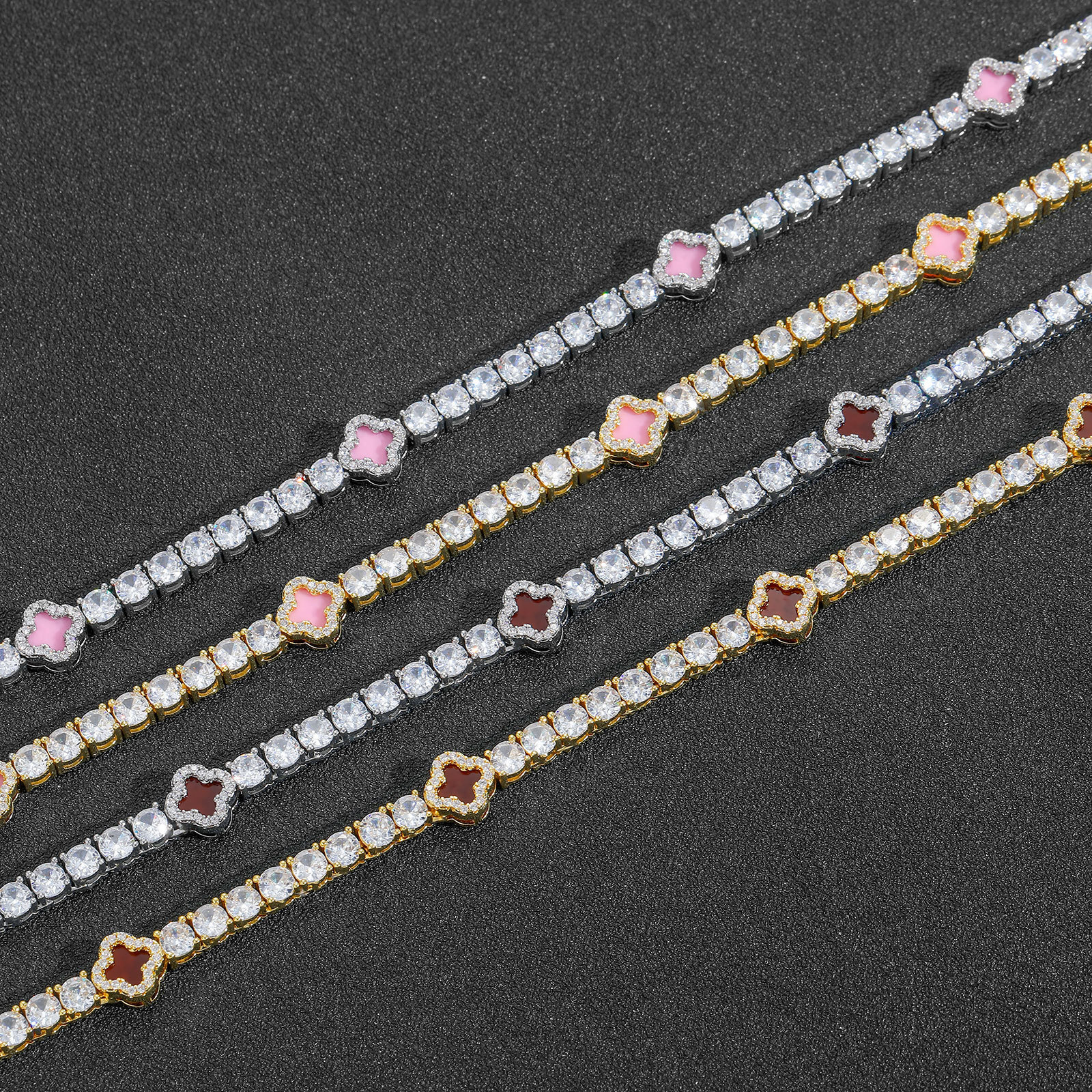 Ins style red clover diamond studded tennis chain necklace exquisite and high-end collarbone chain accessory Moissanite pendant