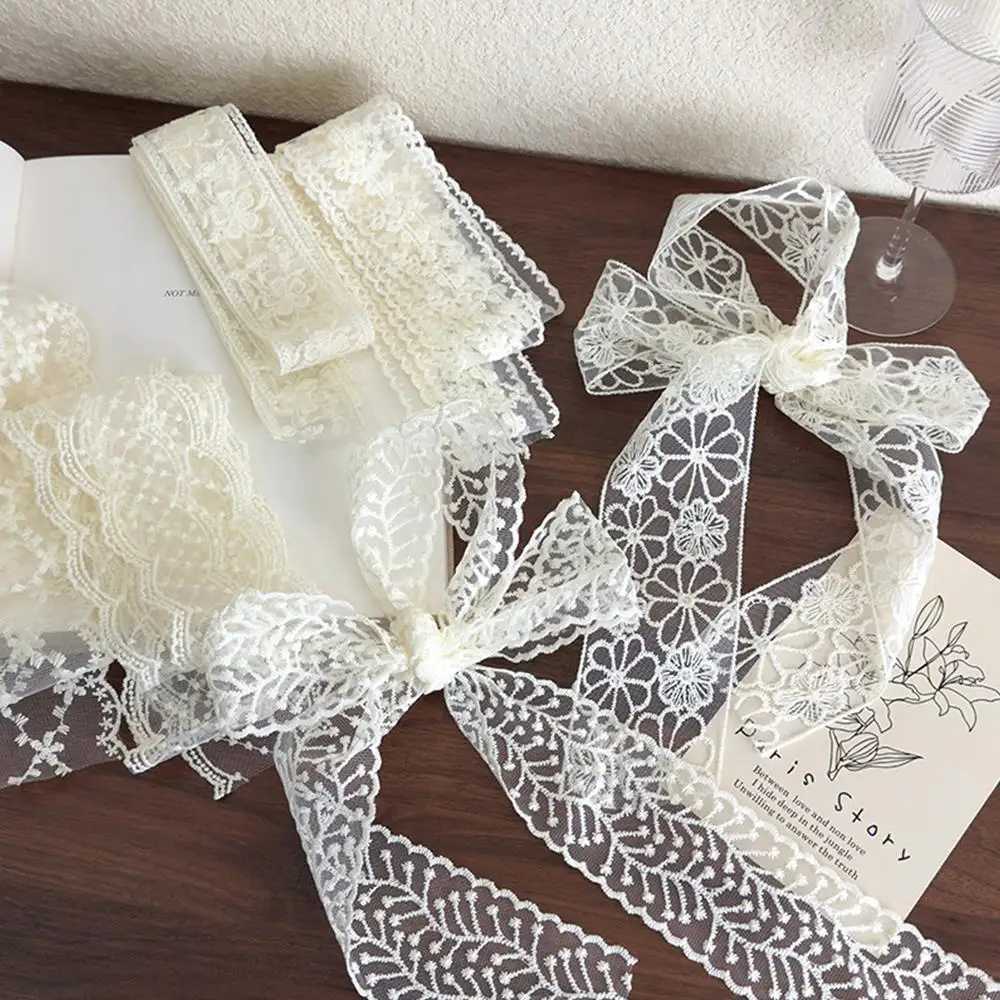 White Flower Lace Decorative Thin Scarf 150cm Skinny Scarf Women Y2K Long Narrow Lace Hollow Scarf Vintage Lace Trim Headband W250602