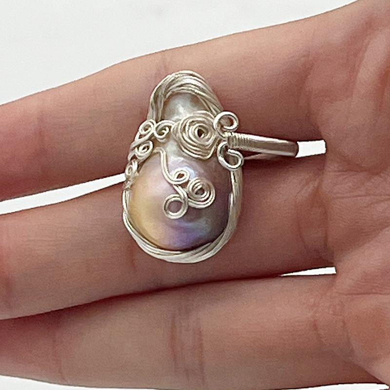 Elegant Baroque-Themed Freshwater Pearl Band Jewelry A Touch of Class for Special Moments