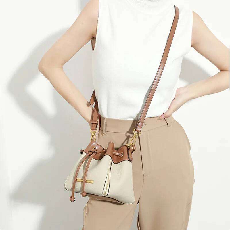 2023 Designer New Fashion Female Shoulder Cross Body Cowhide Short Handle bag Genuine Leather Women Small Bucket Bags