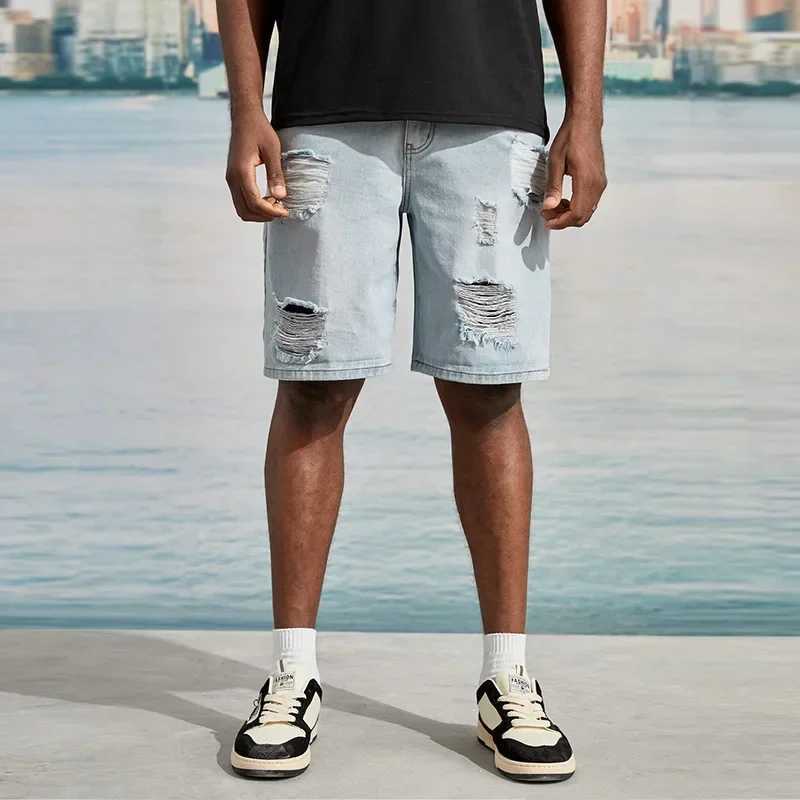New Mens Korean-style Casual Ripped Denim Shorts Street Handsome Loose Straight-leg Large-size Five-point Pants. T250603
