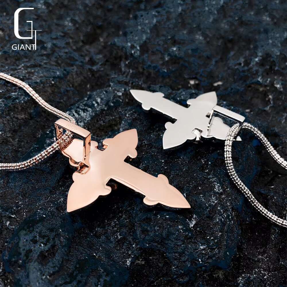 Hip Hop 925 Silver Moissanite Cross Pendant Rock Iced Out Pendant Jewelry Moissanite Pendant
