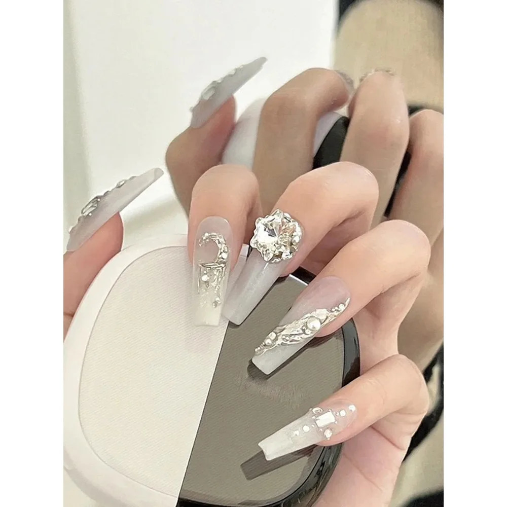 5pcs Heart-shaped and Irregular Stackable Rhinestone Nail Art DIY Decoration 250528