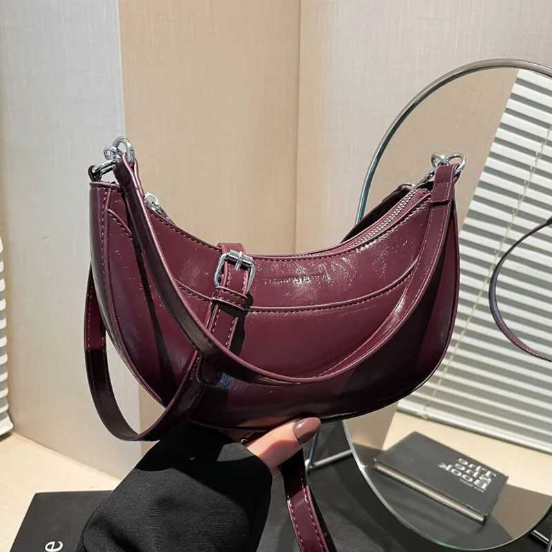 Leather Crossbody Bag for Women Shoulder Bag Clutch Purse with Adjustable Strap Hobo Bag Underarm Purse for Travel Work Shopping Y250603