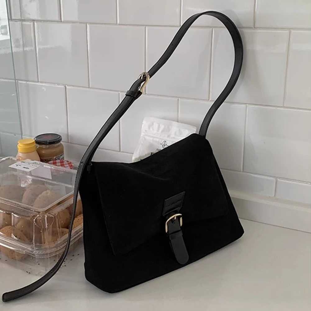Women Faux Suede Shoulder Bag Large Capacity Chic Hobo Bag Solid Color Stylish Crossbody Bag Adjustable Strap for Autumn Winter W250602
