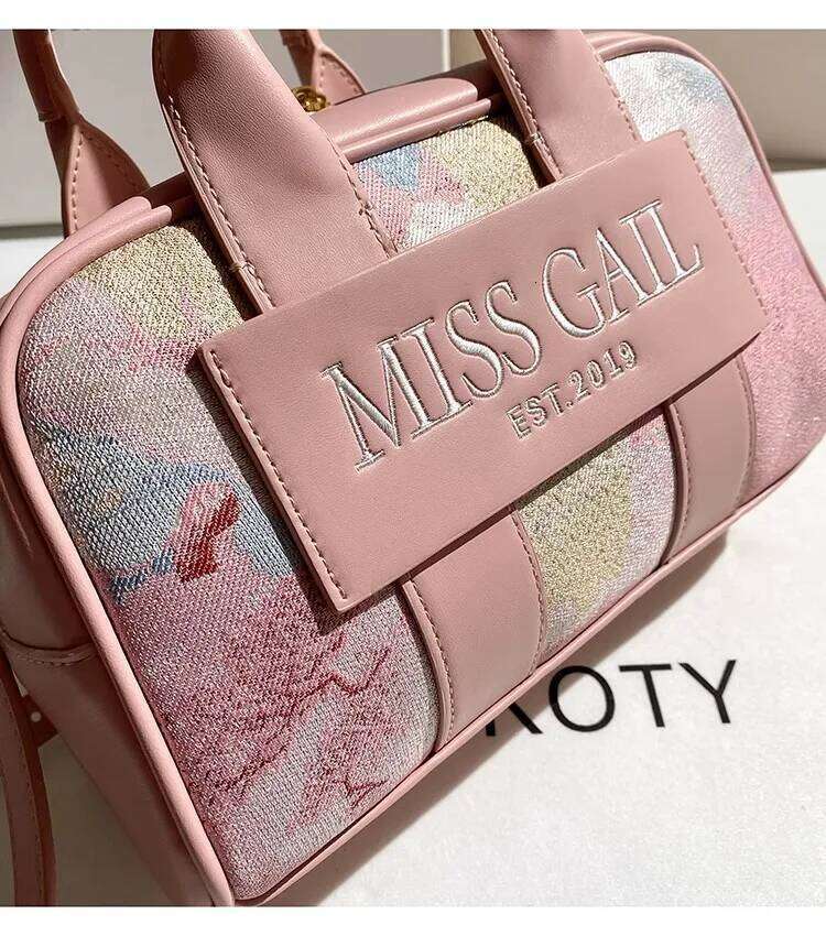 Embroidery Pillow Large Capacity High Quality Women Handbag Fashion Clutch Purse Textured Shoulder Messenger Bag