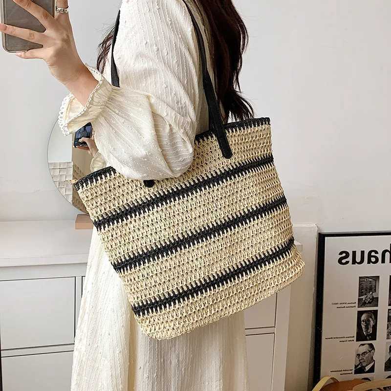 Vintage Str Rattan Woven Bags Handmade Summer Beach Bags Ladies Large Capacity Shoulder Bag Bohemia Travel Handbags Totes sac Y250603