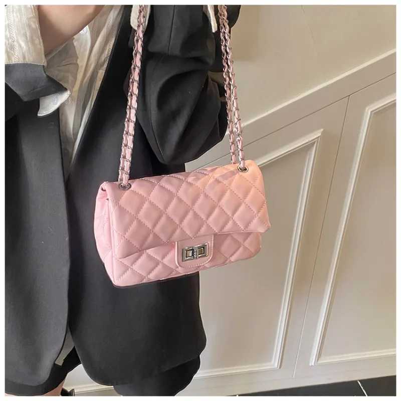 Designer Inspired Retro Messenger Bag - Chic Textured Leather With Paris Letter Adjustable Shoulder Strap Y250603