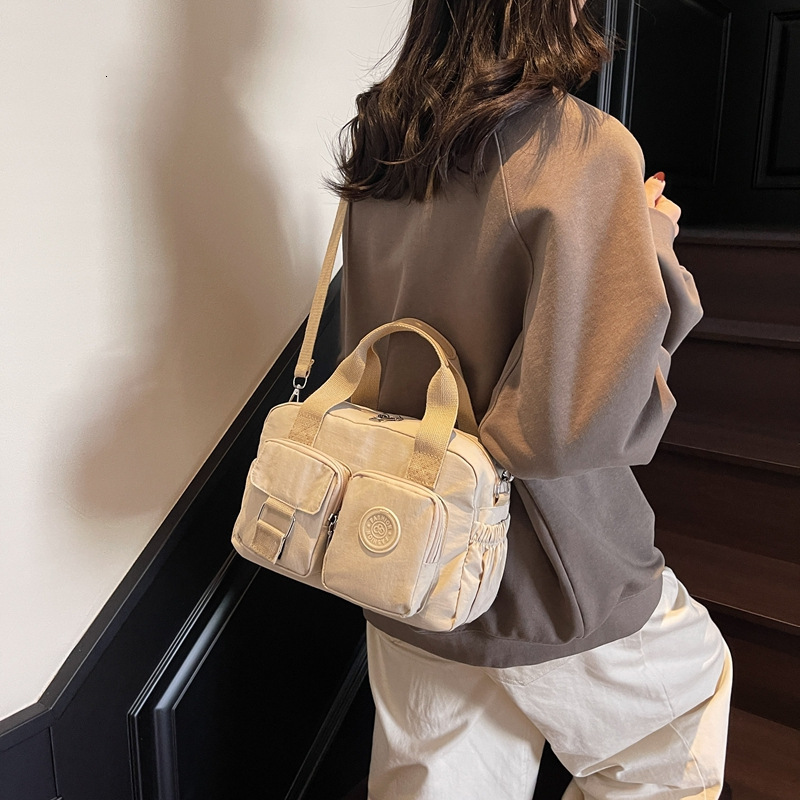 for Women, Handheld Lage Bag, Sports Large Capacity Training Fiess Dry-Wet Separation Business Trip Travel Crossbody Bag