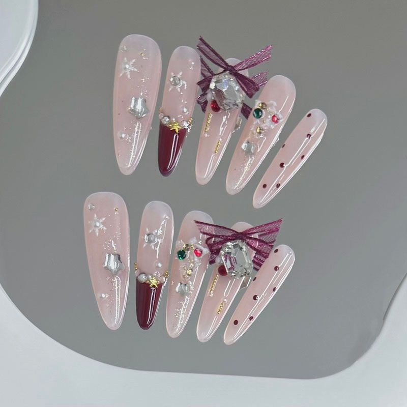 Wholesale Popular handmade nail art for Christmas snowflakes, French bows, luxurious and sparkling gemstones, diamonds, and gold princess nail art