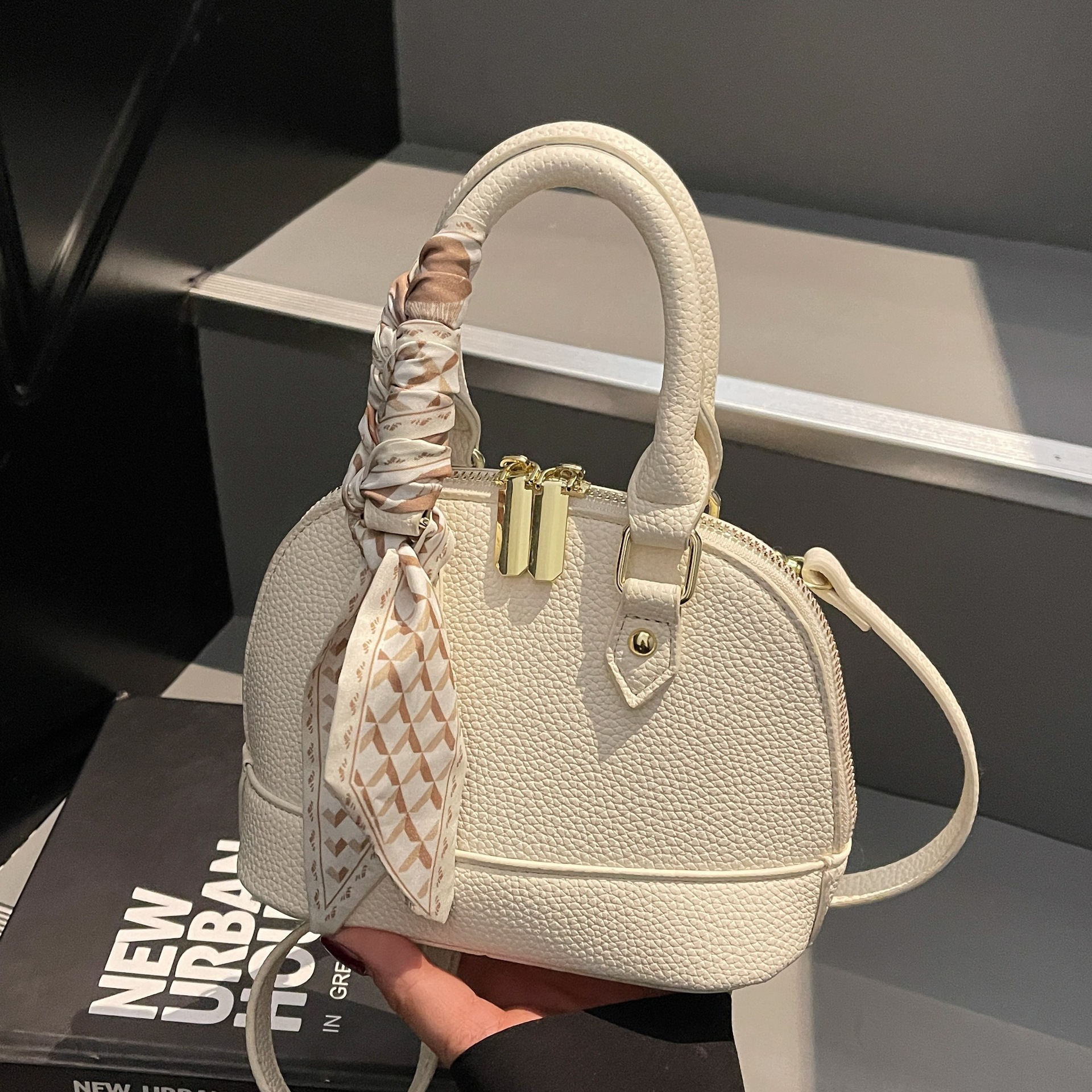 designer Lychee Pattern Scarf Handbag Shell Bag for Women 2025 Spring Summer New Fashionable Daily Commuter Shoulder Crossbody Bag