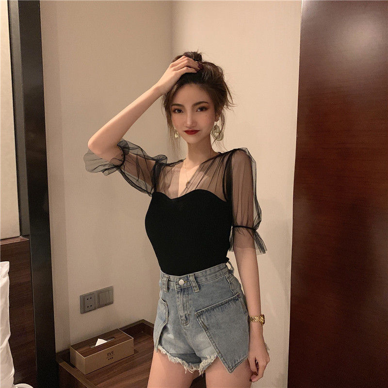 2025 Spring Summer New Women's T-shirt Summer New Mesh Short Top Design Novelty Black V-neck Puff Sleeve Knitted Short Sleeve Solid Color Versati