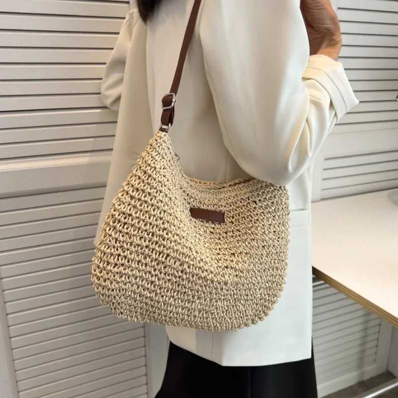 Womens Shoulder Bag Summer Str Woven Handbag Large Capacity Ladies Handmade Rattan Luxury Designer Beach Bag Y250603