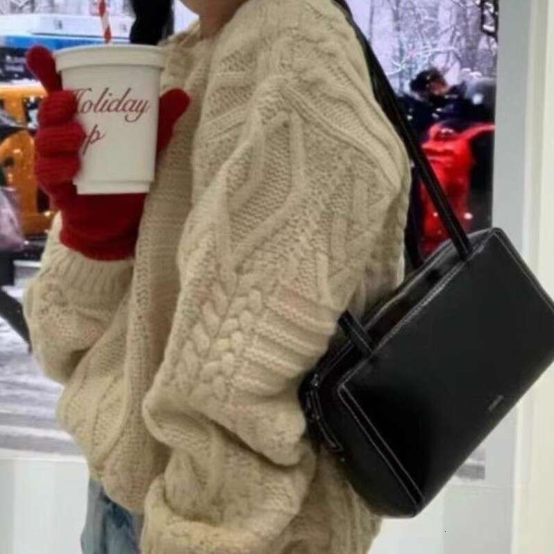 Style Standoil Earphone Case New Underarm Bag Single Shoulder Handbag for Women