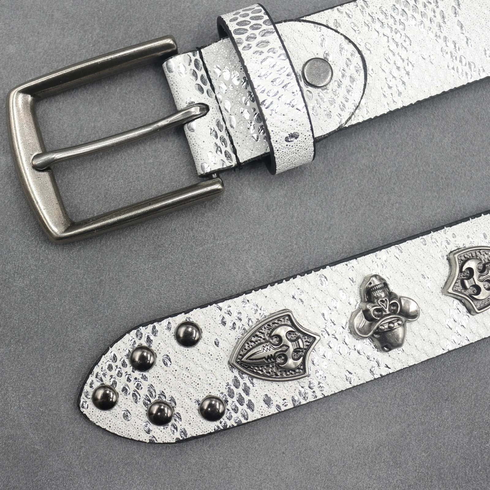 Rivet belt Skull and Trouser Belt Punk Cool Metal Buckle Adjustable Leather Fashion Thin Waistband for Jeans Dress 250526