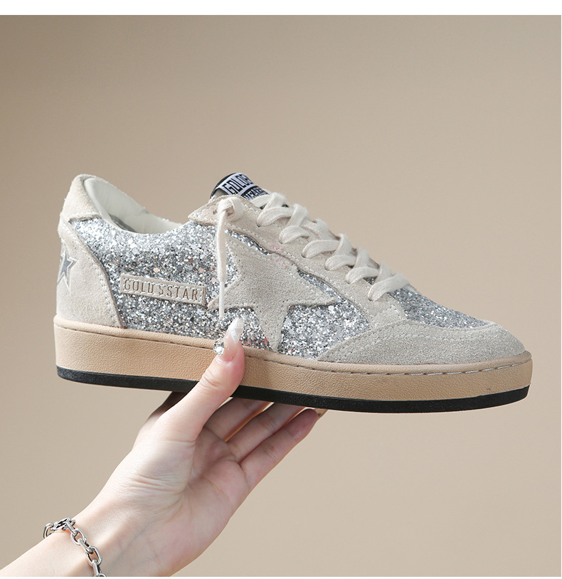 designer shoes new Korean distressed sneakers for women, with an aged look star sequins a preppy style laces and a casual sneaker They are both casual