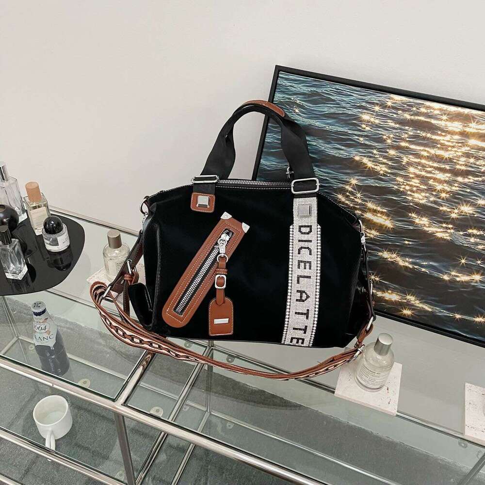 Di Aiko New Women s Handbag Noble Feel Shoulder Tassel Rhinestone Fashion Crossbody Bag