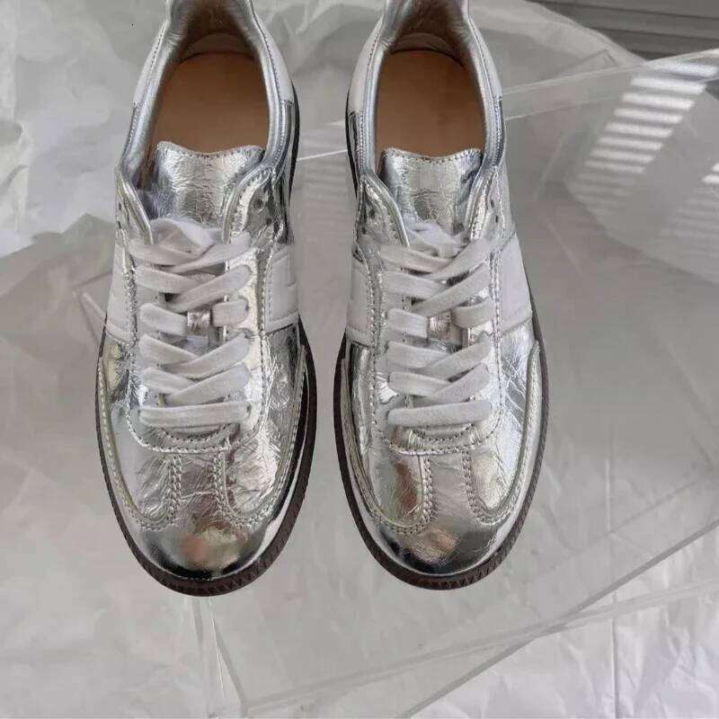 Woman Footwear Lace Up Sports Sneakers Sier Shoes For Women Athletic Designer High Quality Aesthetic Fashion 2024 A Y2k