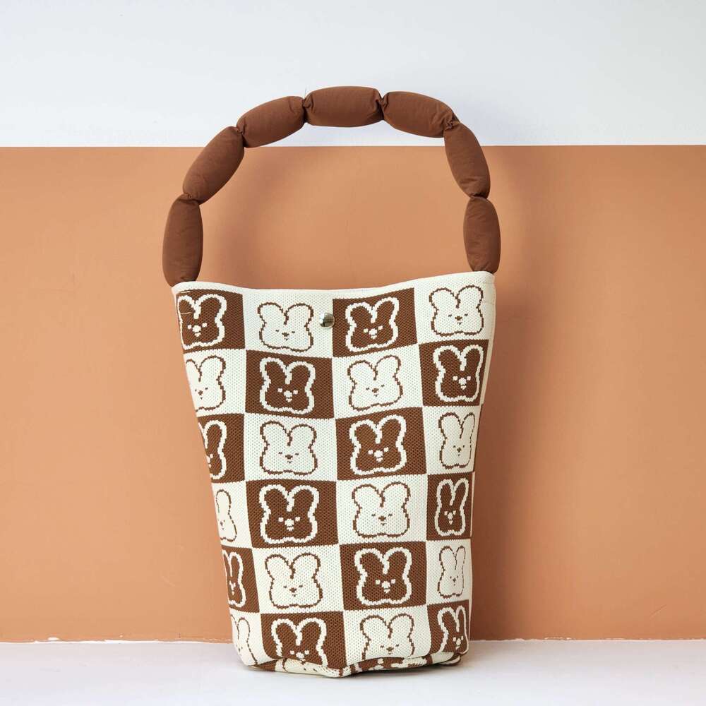 High-End Knitted Shoulder Stylish Versatile Handbag, Street Shopping Large Capacity Bag, Commuter Bucket Bag