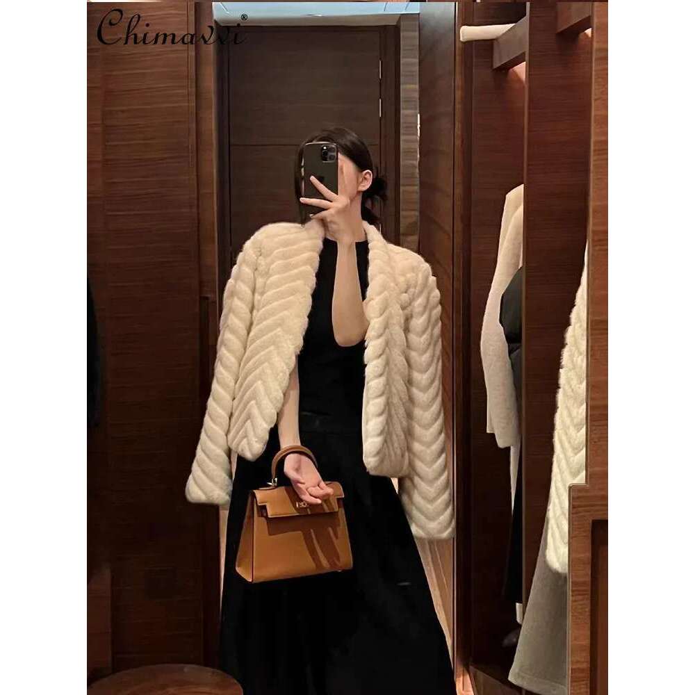 High Fashion Herringbone White Fluffy Short Coat Winter Clothes New Elegant Mink Veet Long Sleeve Warm Womens Jackets Top