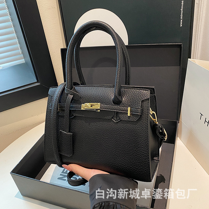 Designer Bag Fashion Ladies Handbag Leather Versatile Blue Large Zipper Rhombus Outdoor Leisure Spacious Tote
