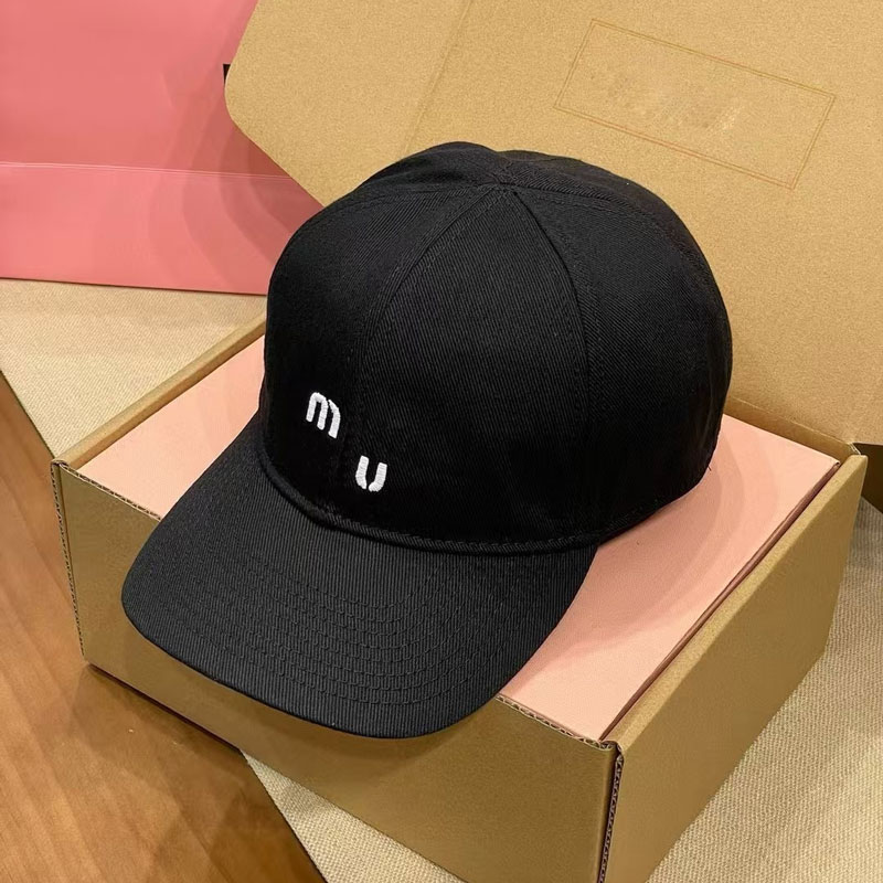 Luxury Hat Designer Baseball Cap Solid Color Canvas Letters Casual Hat Summer Sun Hat Unisex Adjustable Dome Hat Embroidered Letters Sun Hat