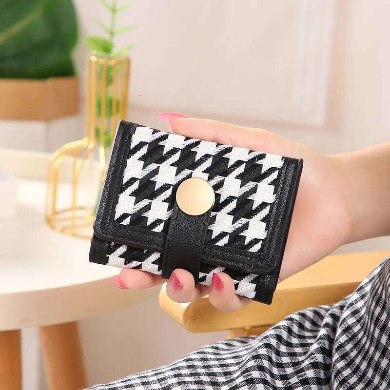 Popular women's purse Europe and the United States retro fashion style canvas thousand bird check short buckle folding han