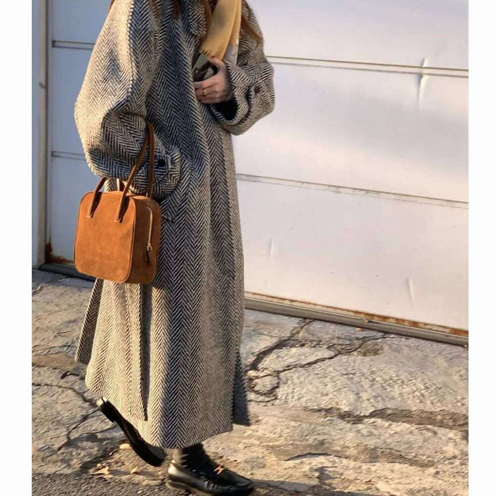 Women's Bags Designer Women's Wear New Arrival Autumn/Winter Nichedesign Korean Lerobe Small Square Bag Ins Celebrity Top Layer Cow Leather 