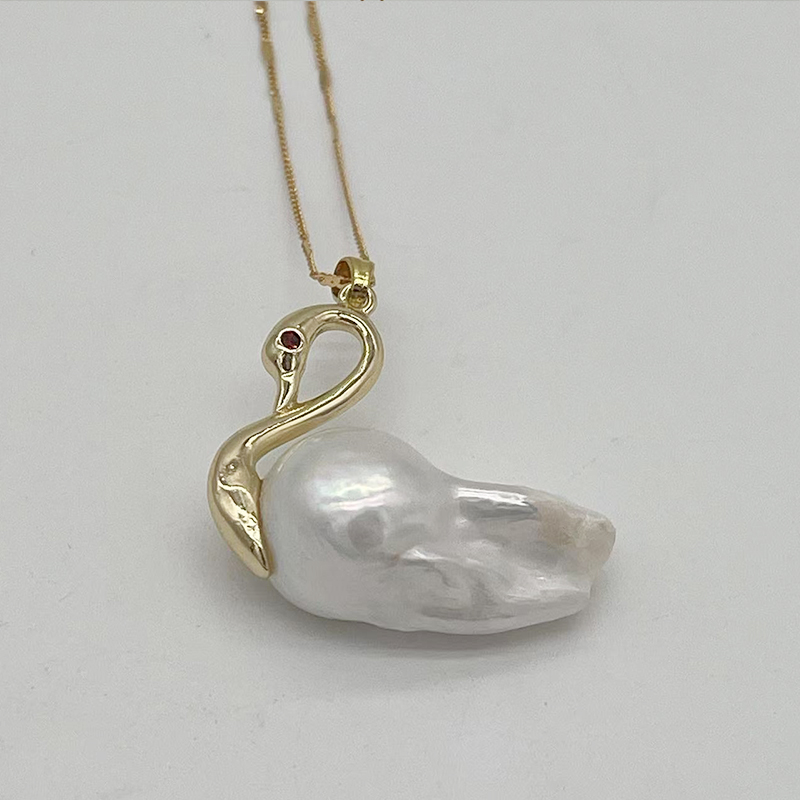 Retro Style Natural Pearls Pendant with Unique Swan Design - Necklaces for Women