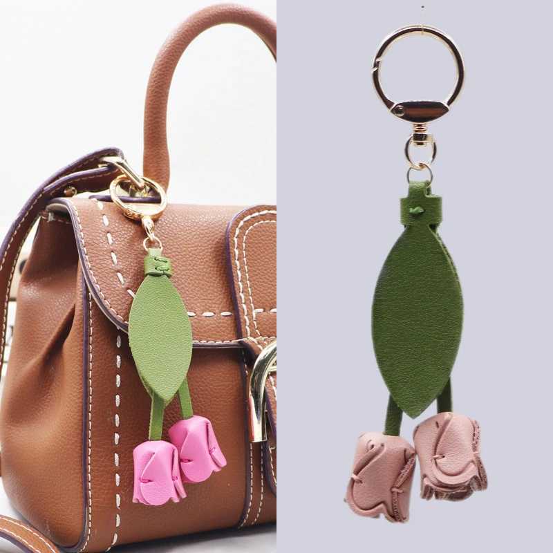 Popular Flower Shaped Pendant Rope Leather Metal Accessories Bag Pendant Keychain for women Hand Rope Gift Flower Bag Pendants W250604