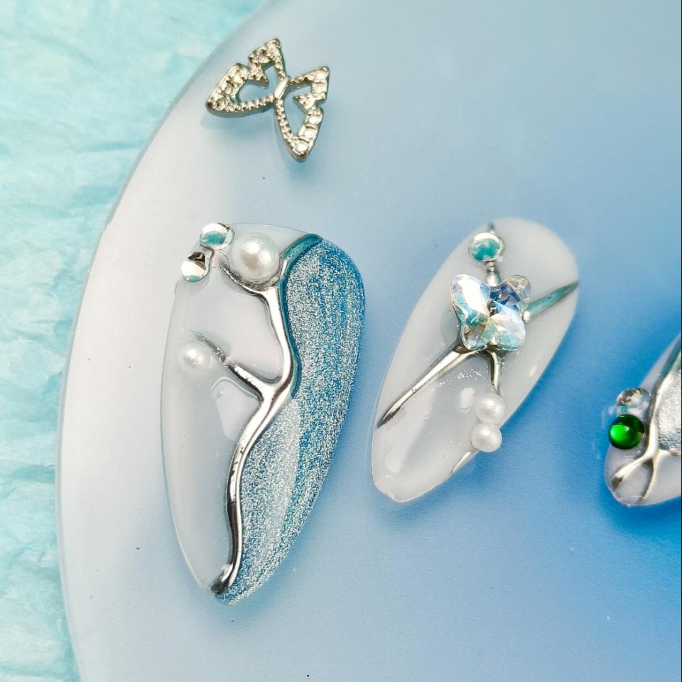 10pcs 3D Hand drawn Handmade Press-on nails Medium Almond Nails Bundle Metal wire Sweet Butterfly Pearl Finished nail stickers Free storage box jelly 