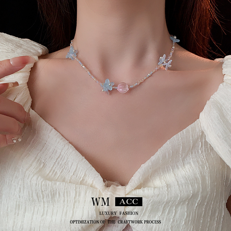 Acrylic flower rice bead collarbone chain, simple temperament, light luxury