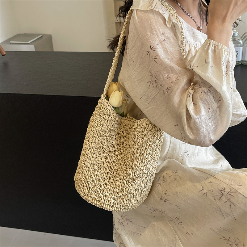 designer 2025 New Spring Fashion Woven Casual Simple Commuter Large Capacity Straw Shoulder Bag Bucket Bag Handbag