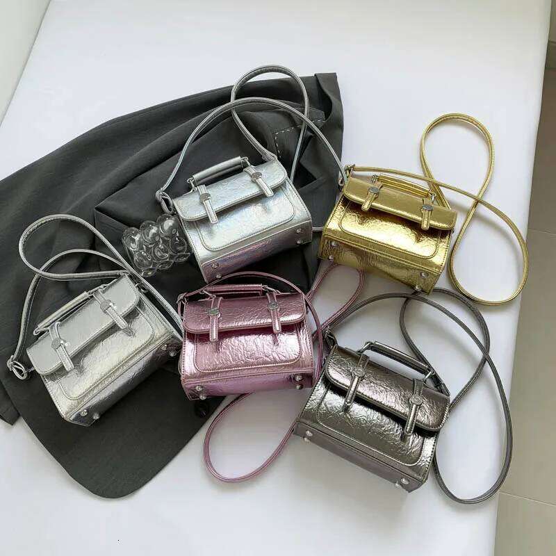 Korean Style Female Gold Sier Leather Shoulder Handbag And Purse Designer Satchel Flap Messenger Bag Trendy
