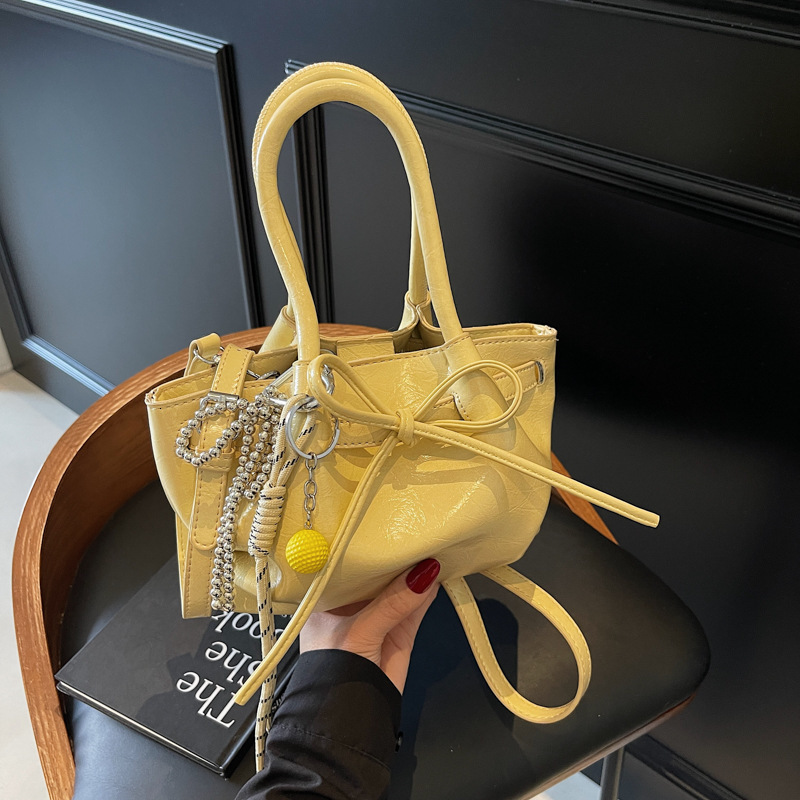 designer Korean Niche Handheld Basket Bag for Women Spring Summer 2025 New Trendy Fashion Bucket Bag with Bowknot Crossbody Bag