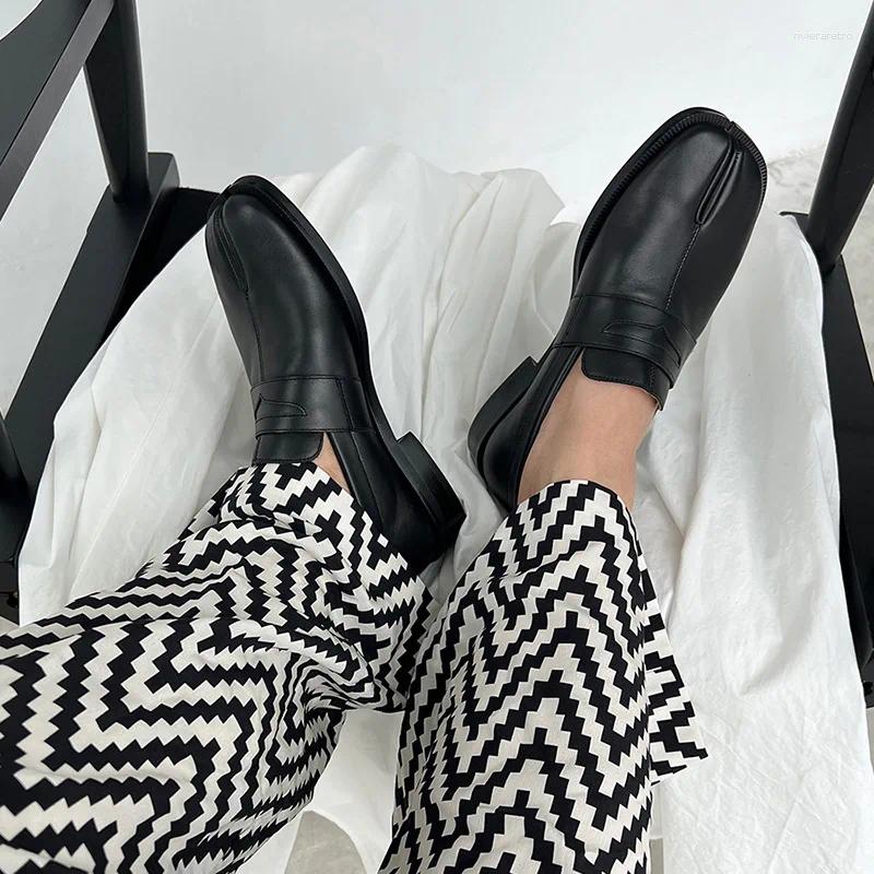 Dress Shoes Split Toe Tabi Loafers Women Single Platfrom Soft Leather Soles Solid Color Flats Casual
