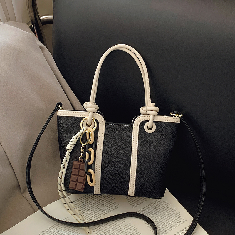 designer Guqian Trendy Tote Bag 2025 Spring New Simple Stylish Underarm Bag Shoulder Bag Versatile Shoulder Bag Socialite