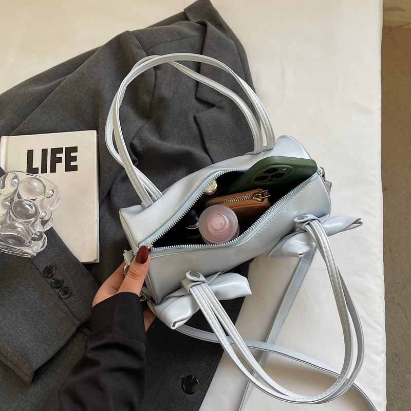 designer Trendy Niche Bowknot Handbag for Women 2025 New Versatile Shoulder Underarm Bag Casual Crossbody Cylinder Bag