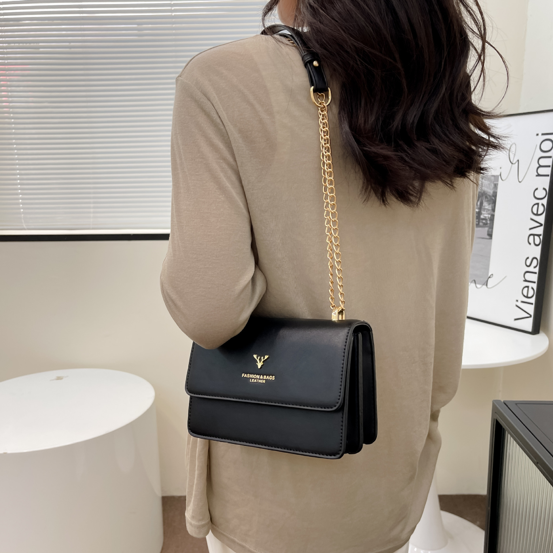 New Fashion Designer Metal Underarm Bag Single Shoulder Crossbody Bag Korean Style Chain Bag Bags Shopping Bag One Deer Has You Free Shipping Women�